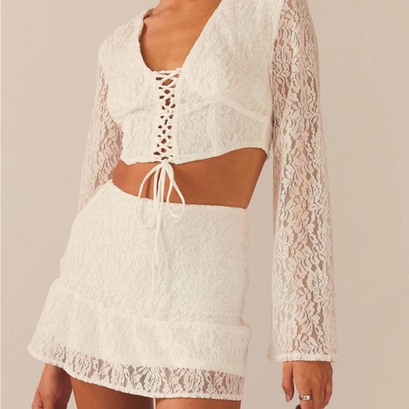 Lace Top & Skirt* - Picture 3 of 9